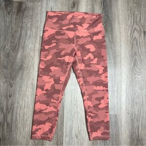Lululemon 12 Leggings Wunder Train High Rise Crop Leggings 23" Camo Rose LW6bnIS